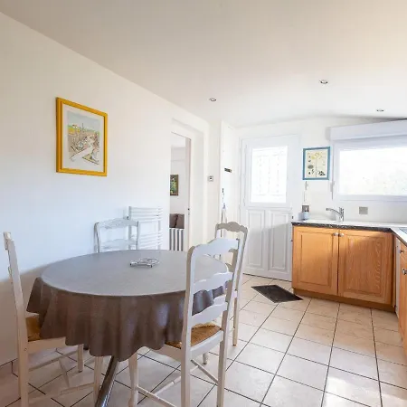 Dom wakacyjny Maison La Couarde-Sur-Mer, 5 Pieces, 8 Personnes - Fr-1-258-121
